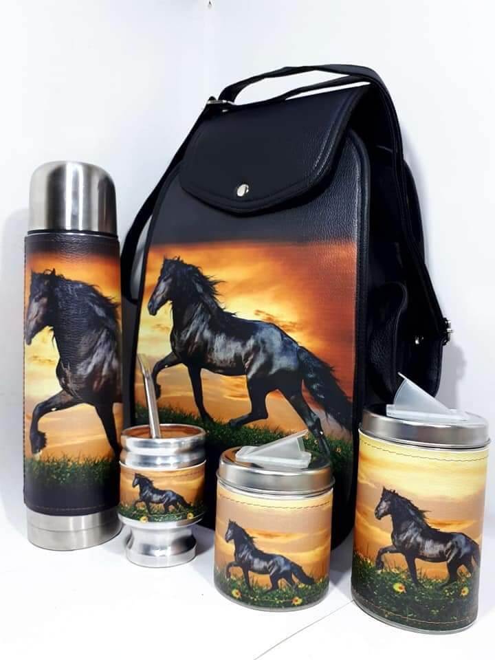 Set matero diseño de Caballos colección FAR