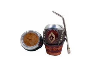 Mate de cuero artesanal con bombilla