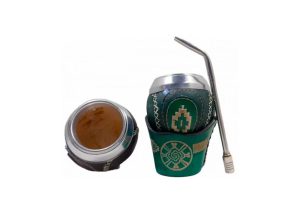Mate de cuero verde con bombilla