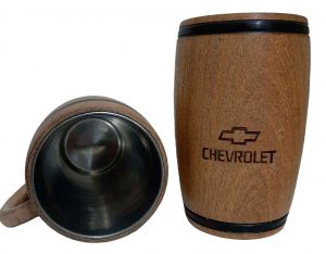 Chopera de madera con grabado laser de Chevrolet