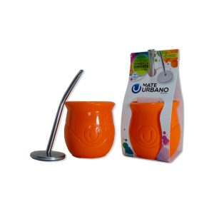 Mate urbano naranja con bombilla